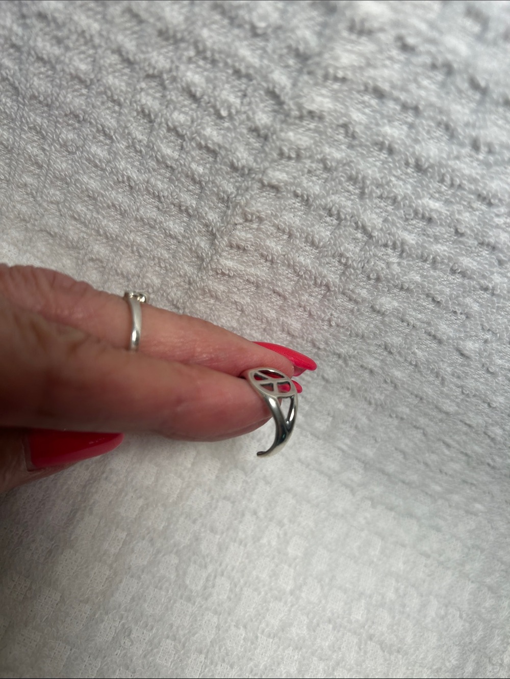 ☮️Rare Silpada Peace Sign Toe or Midi Ring☮️ - Picture 7 of 8